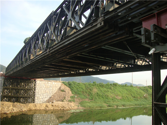 長(zhǎng)沙市河西先導(dǎo)區(qū)鋼橋及現(xiàn)澆支架平臺(tái) 長(zhǎng)沙市河西先導(dǎo)區(qū)鋼橋及現(xiàn)澆支架平臺(tái)