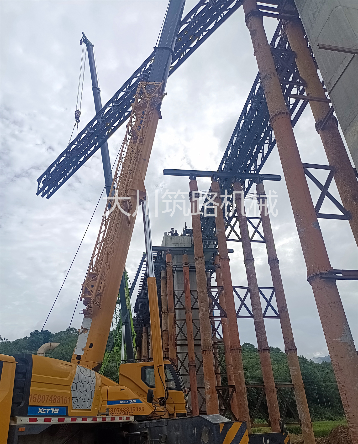郴州大川筑路機(jī)械有限公司,湖南筑養(yǎng)路工程機(jī)械生產(chǎn)銷(xiāo)售,湖南筑養(yǎng)路工程鋼橋生產(chǎn)銷(xiāo)售 郴州大川筑路機(jī)械有限公司,湖南筑養(yǎng)路工程機(jī)械生產(chǎn)銷(xiāo)售,湖南筑養(yǎng)路工程鋼橋生產(chǎn)銷(xiāo)售