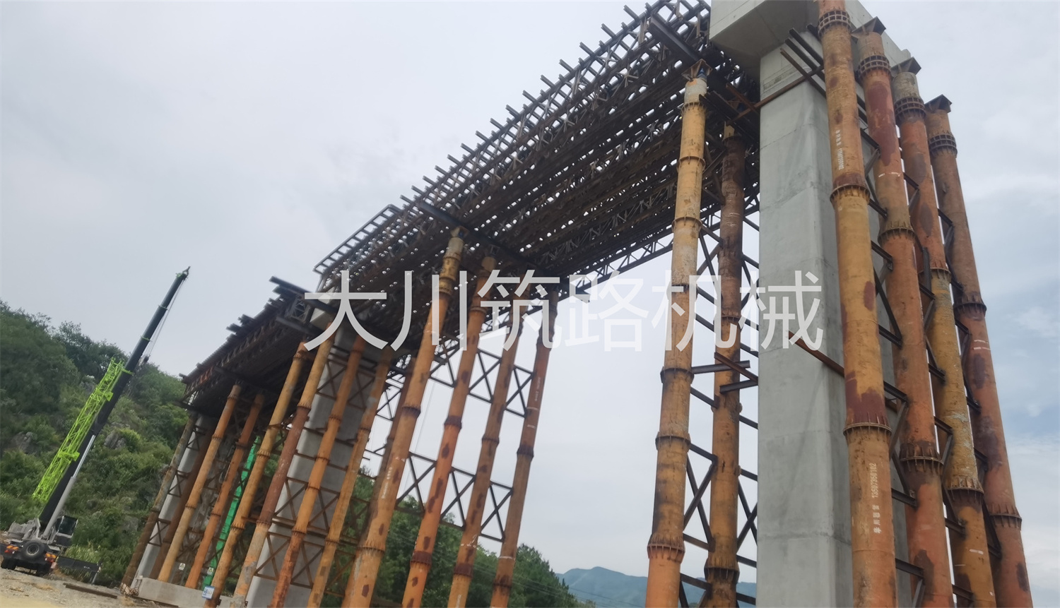 郴州大川筑路機(jī)械有限公司,湖南筑養(yǎng)路工程機(jī)械生產(chǎn)銷售,湖南筑養(yǎng)路工程鋼橋生產(chǎn)銷售 郴州大川筑路機(jī)械有限公司,湖南筑養(yǎng)路工程機(jī)械生產(chǎn)銷售,湖南筑養(yǎng)路工程鋼橋生產(chǎn)銷售